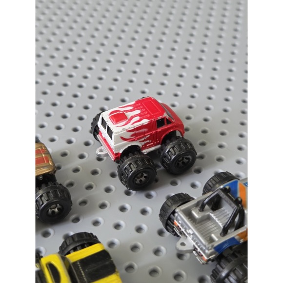 Micro Machines Monster Truck Lot of 4 Vintage Galoob 1987 Datsun Chevy - Picture 9 of 11